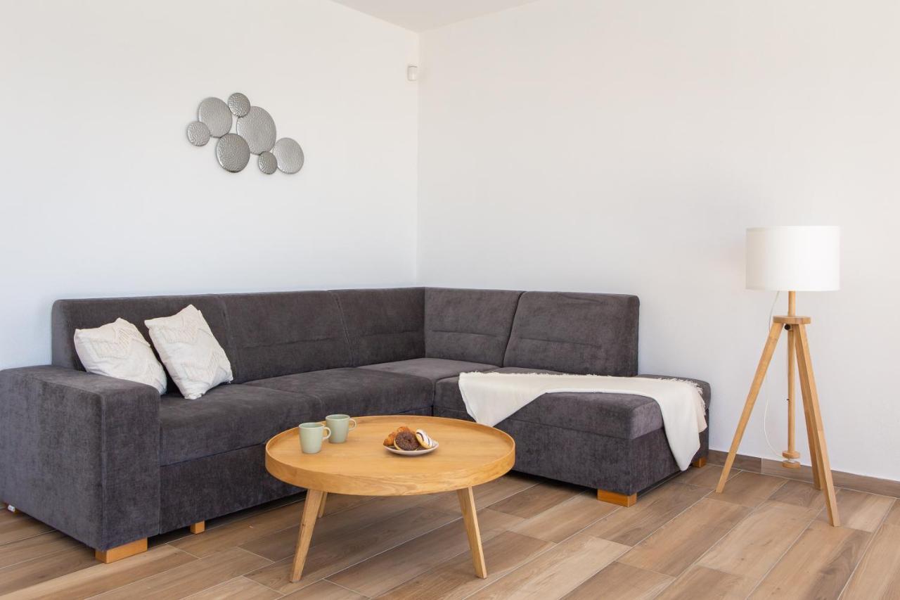 Sun Resort Apartments Zečevo 外观 照片