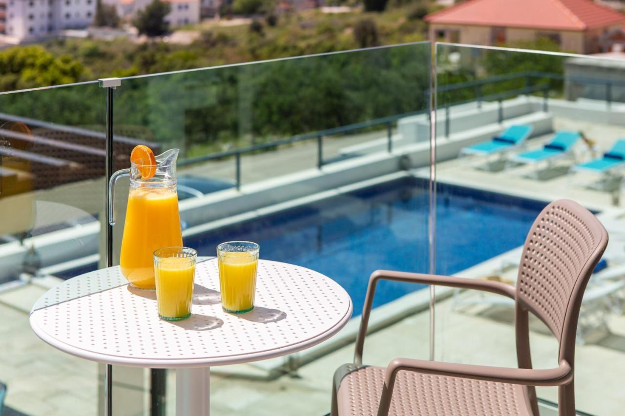 Sun Resort Apartments Zečevo 外观 照片