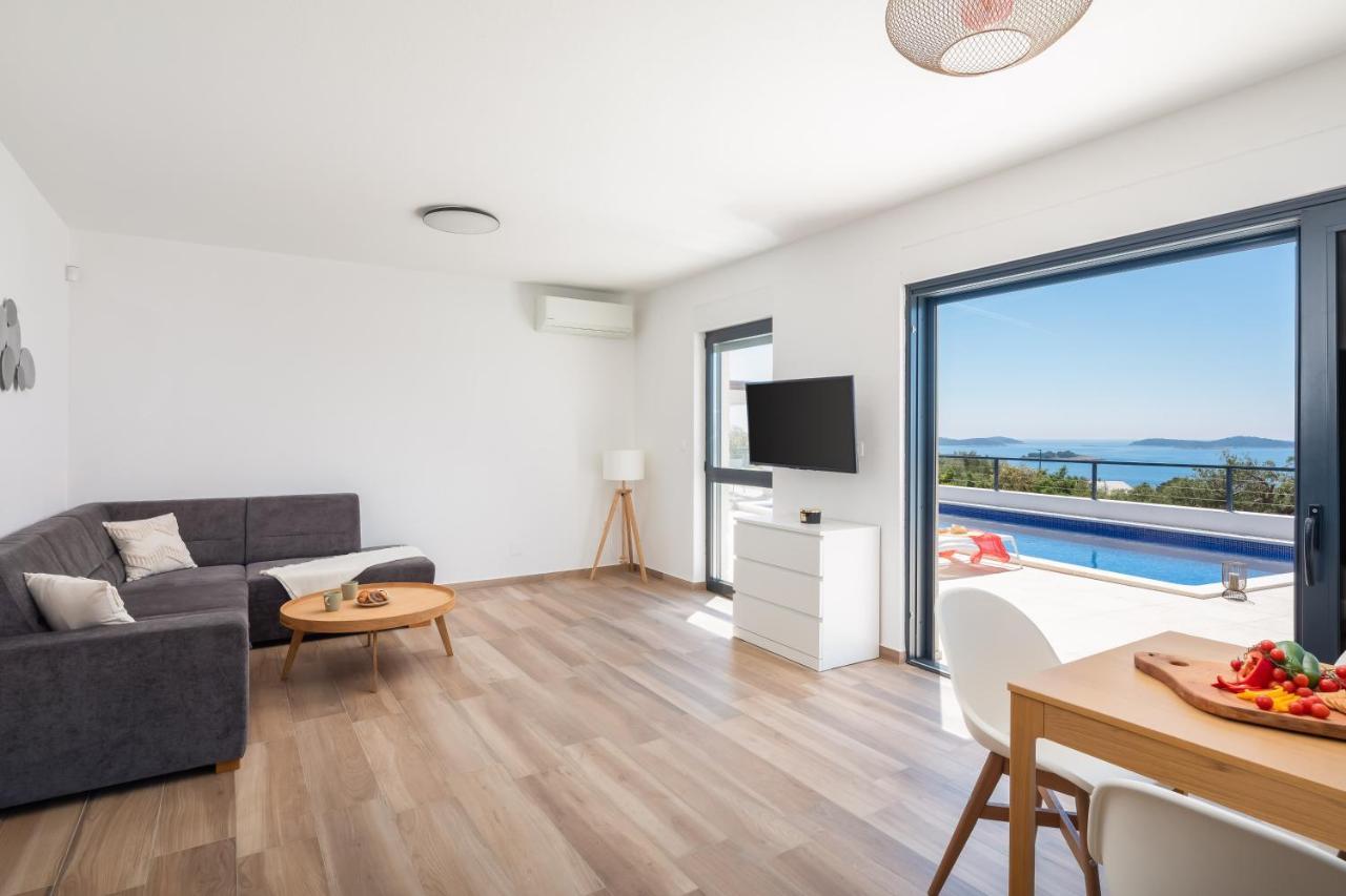 Sun Resort Apartments Zečevo 外观 照片