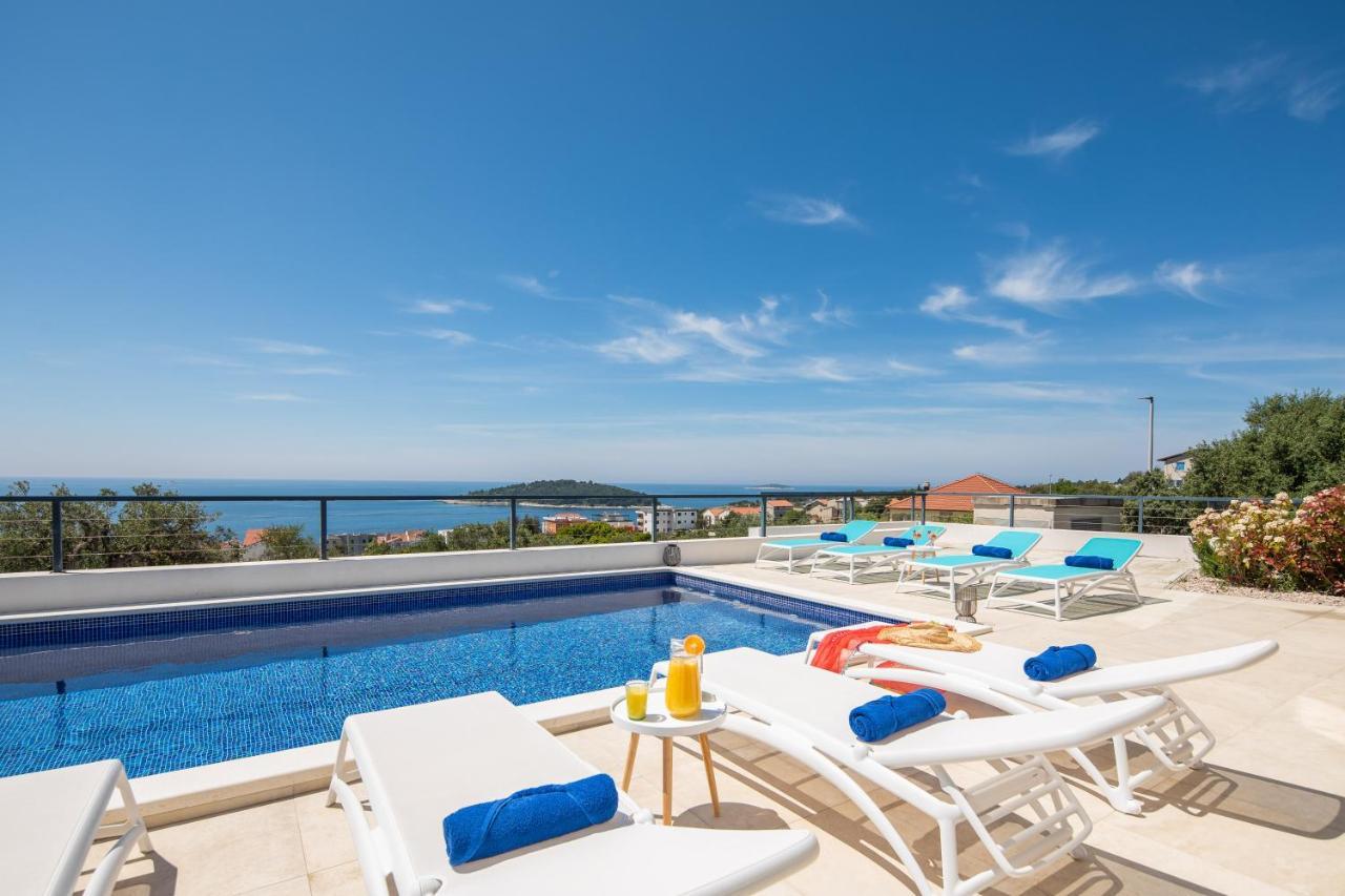 Sun Resort Apartments Zečevo 外观 照片