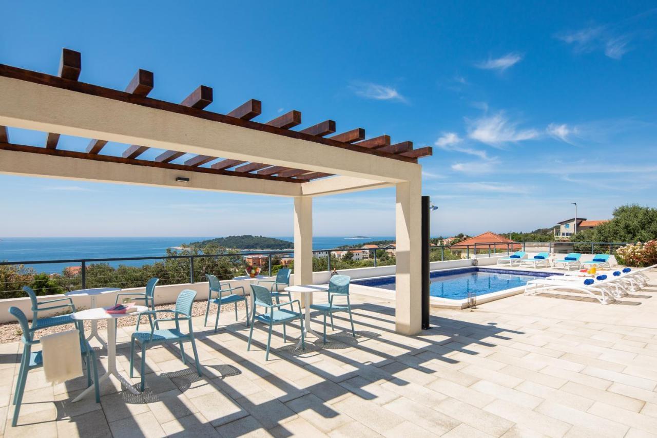 Sun Resort Apartments Zečevo 外观 照片
